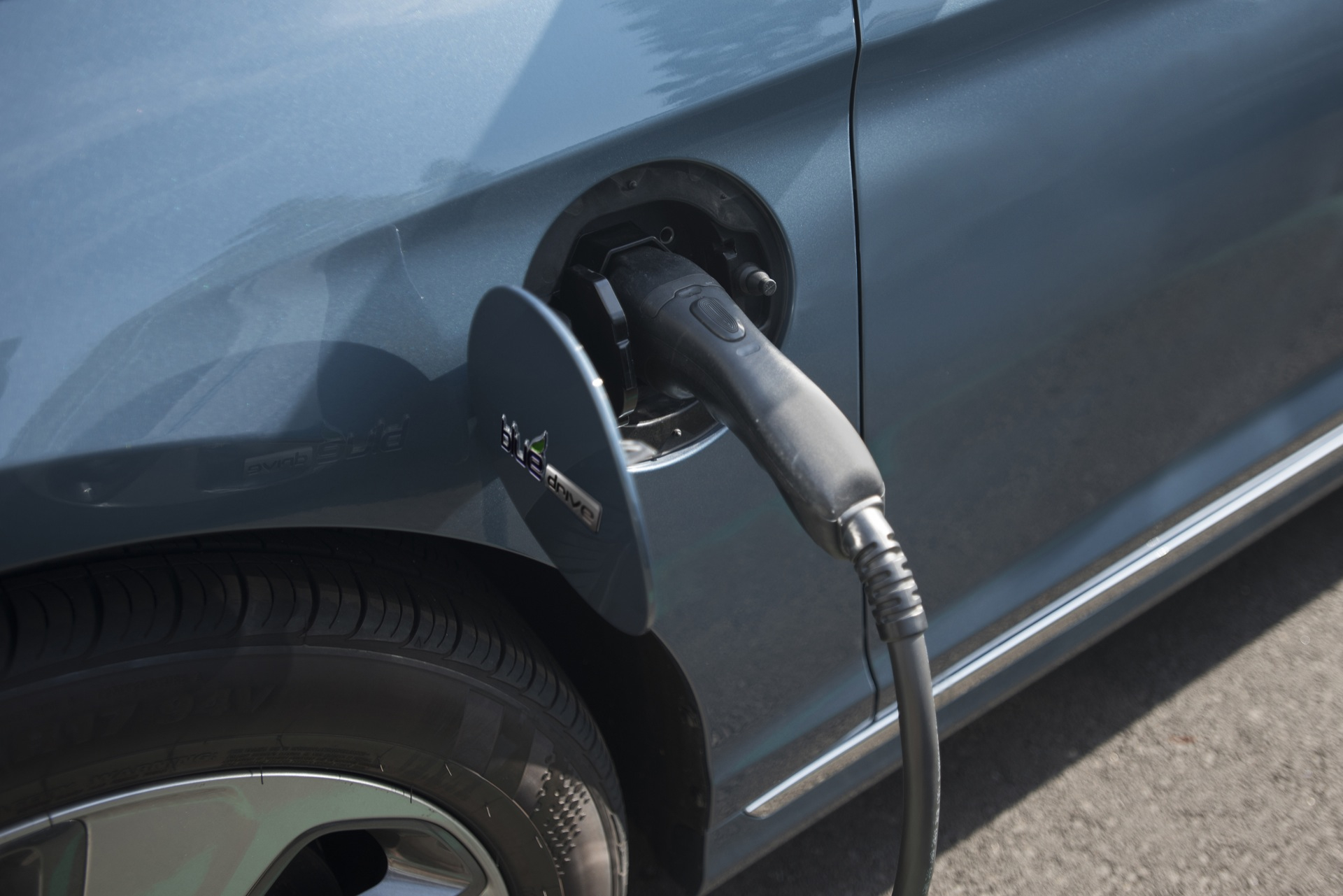 California Utility SCE Offers 450 Rebate For New And Used Electric Cars