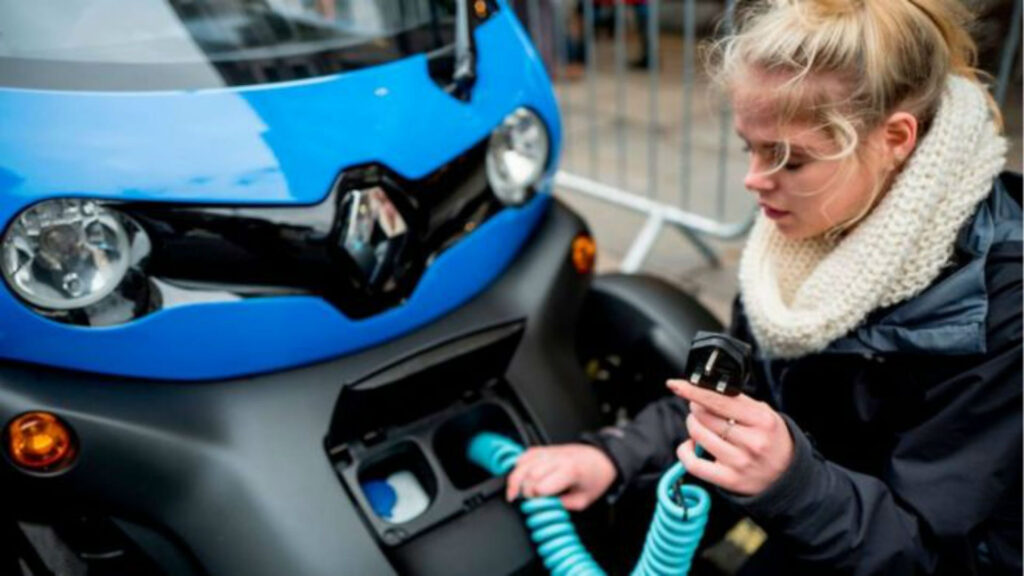 Lack Of Electric Car Charging Points putting Off Drivers Local News 
