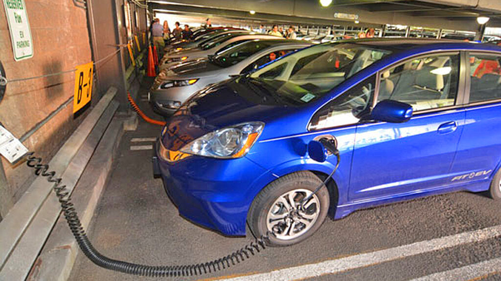 PSE G To Giveaway 150 Electric Car Plug in Stations In New Jersey WHYY