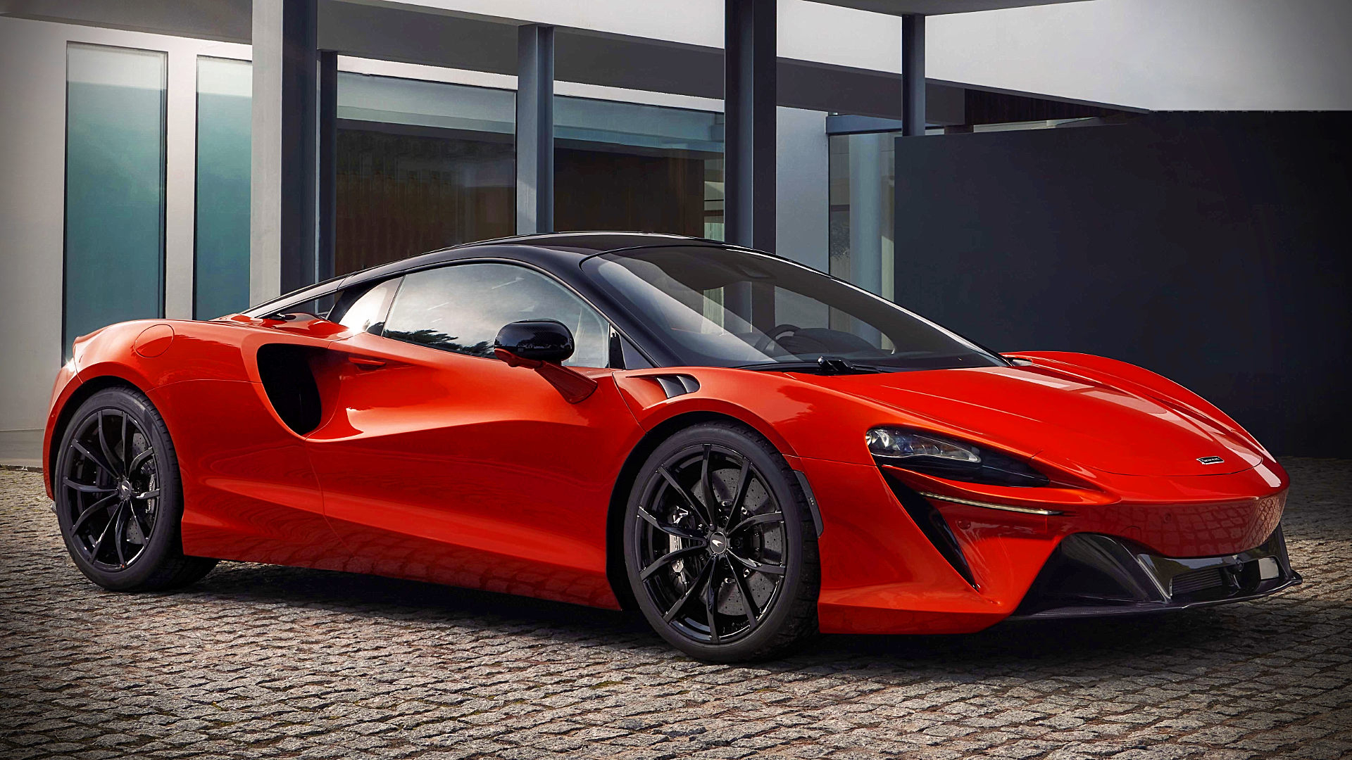 2022 McLaren Artura Hybrid Sports Car