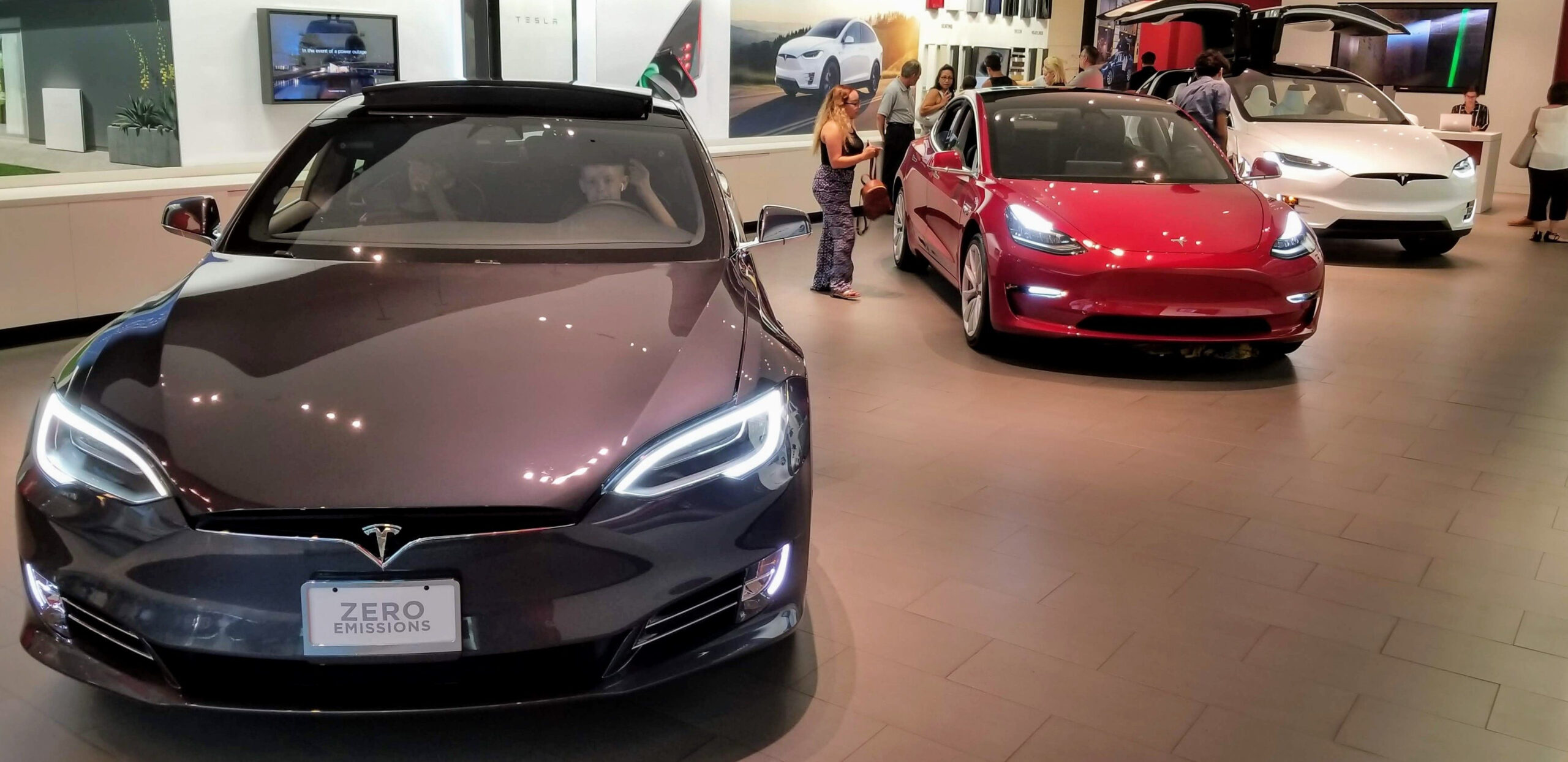 3 6 Hours Left To Get A Tesla With 7 500 US Tax Credit 