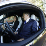 Gov Inslee s 7 500 Electric Car Rebate Remains Uncertain In